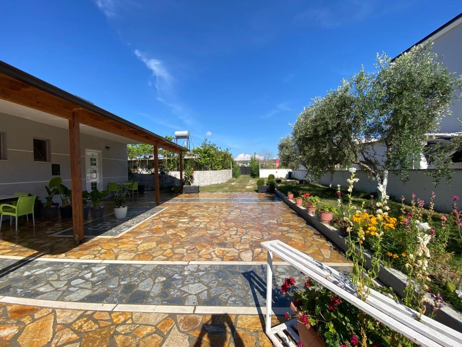 Gray&Oli Studios Vlorë Exterior foto